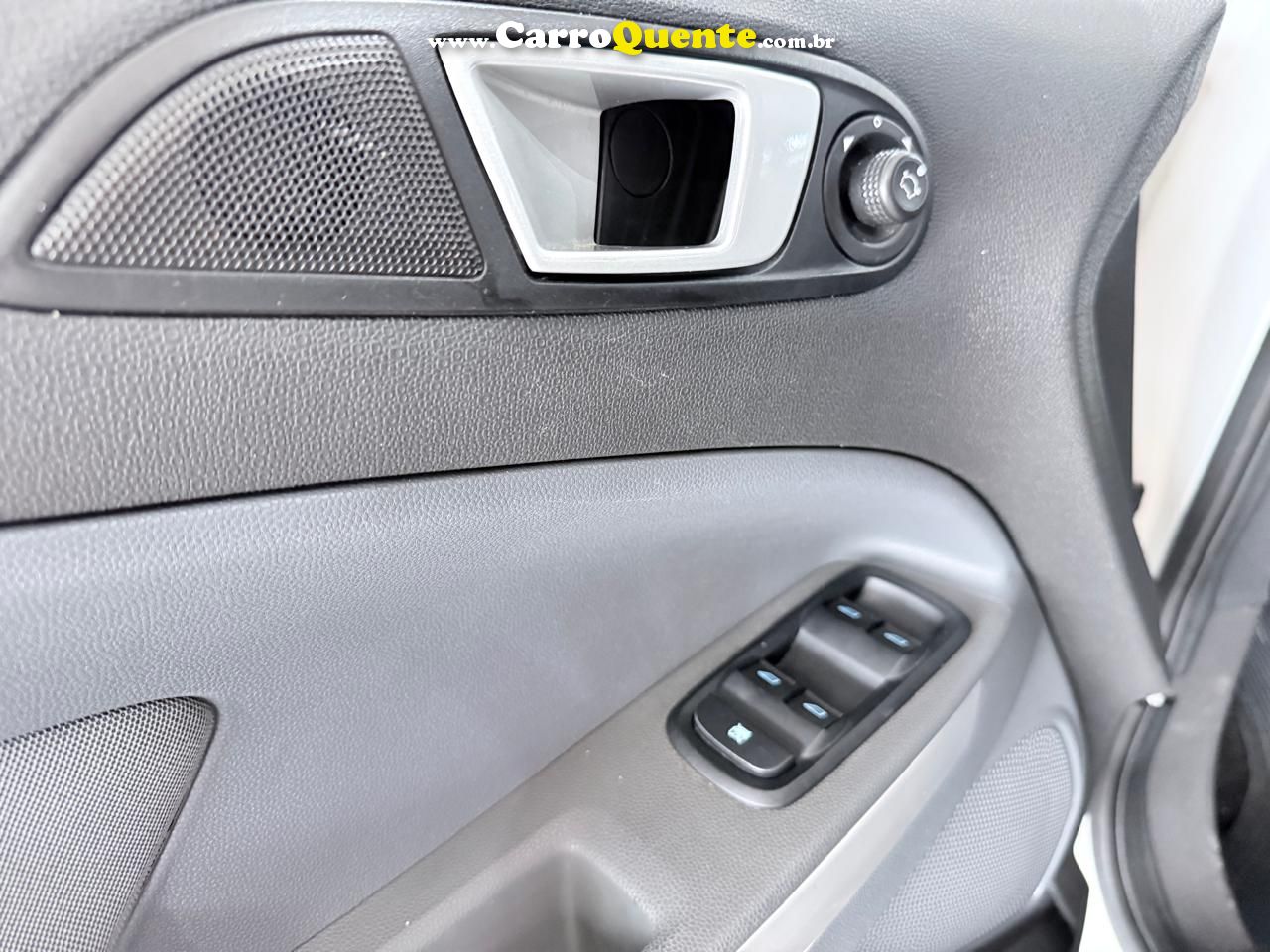 FORD ECOSPORT 1.6 FREESTYLE 16V 2015 - Loja