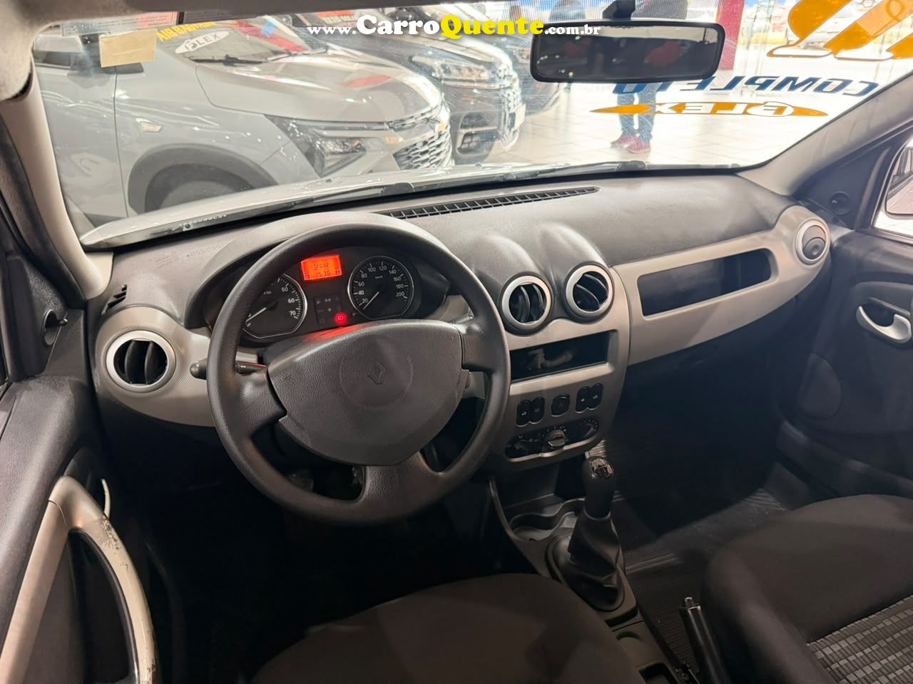 RENAULT SANDERO 1.0 EXPRESSION 16V 2011 - Loja
