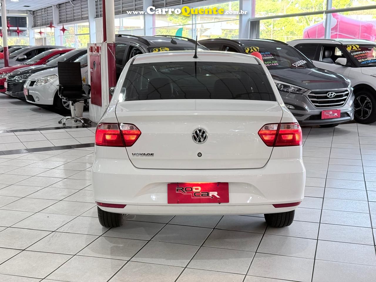VOLKSWAGEN VOYAGE 1.0 12V MPI TOTALFLEX 2023 - Loja