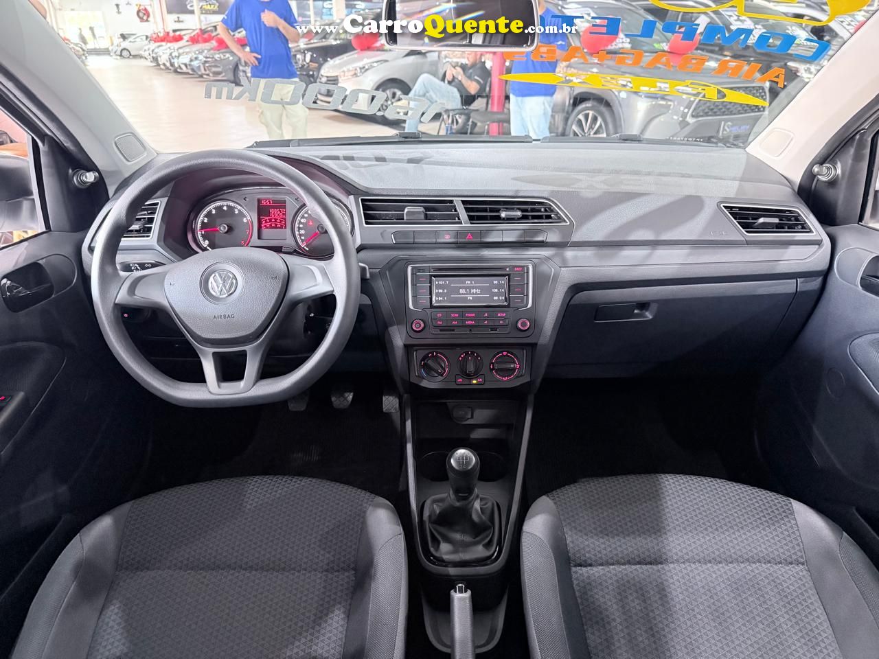 VOLKSWAGEN VOYAGE 1.0 12V MPI TOTALFLEX 2023 - Loja