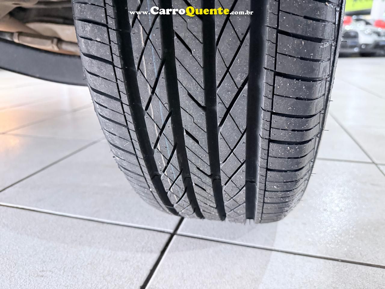HYUNDAI TUCSON 2.0 GL 2WD 16V 2010 - Loja