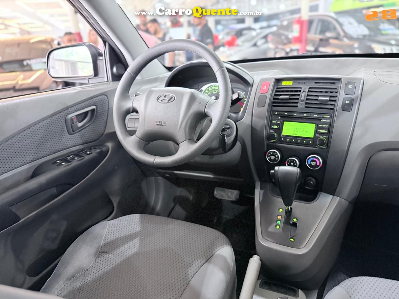 HYUNDAI TUCSON 2.0 GL 2WD 16V 2010 - Loja