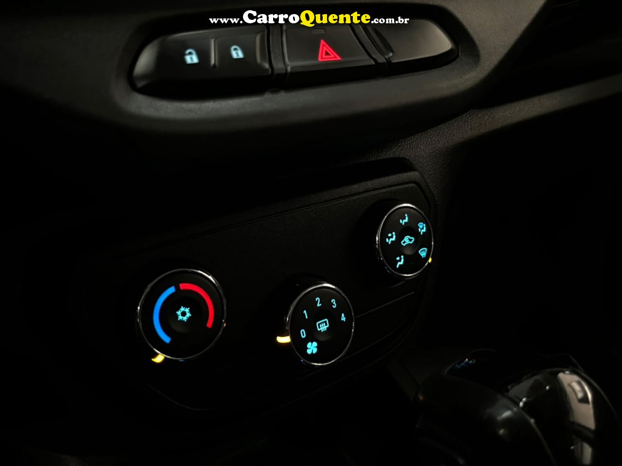 CHEVROLET   SPIN ACTIV 1.8 8V ECONO. FLEX 5P AUT.   AZUL 2020 1.8 FLEX - Loja