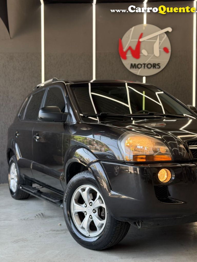 HYUNDAI   TUCSON 2.0 16V MEC.   PRETO 2011 2.0 GASOLINA - Loja
