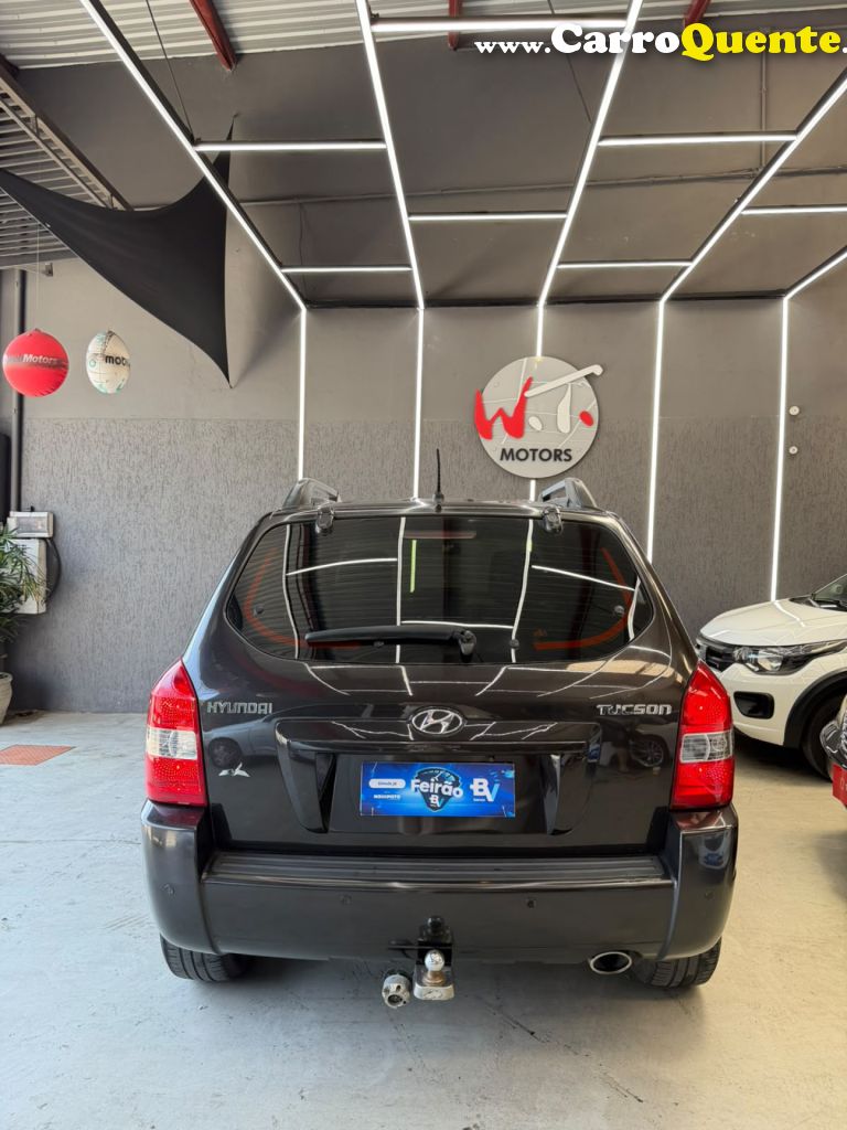 HYUNDAI   TUCSON 2.0 16V MEC.   PRETO 2011 2.0 GASOLINA - Loja