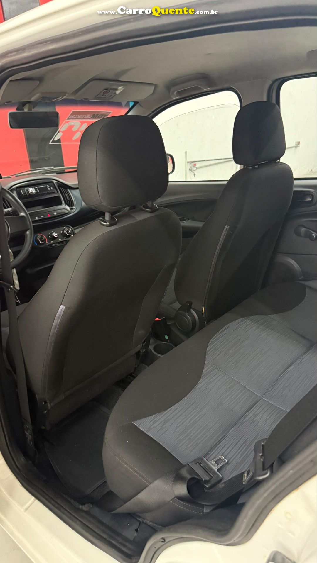 FIAT   UNO ATTRACTIVE 1.0 FLEX 6V 5P   BRANCO 2017 1.0 FLEX - Loja