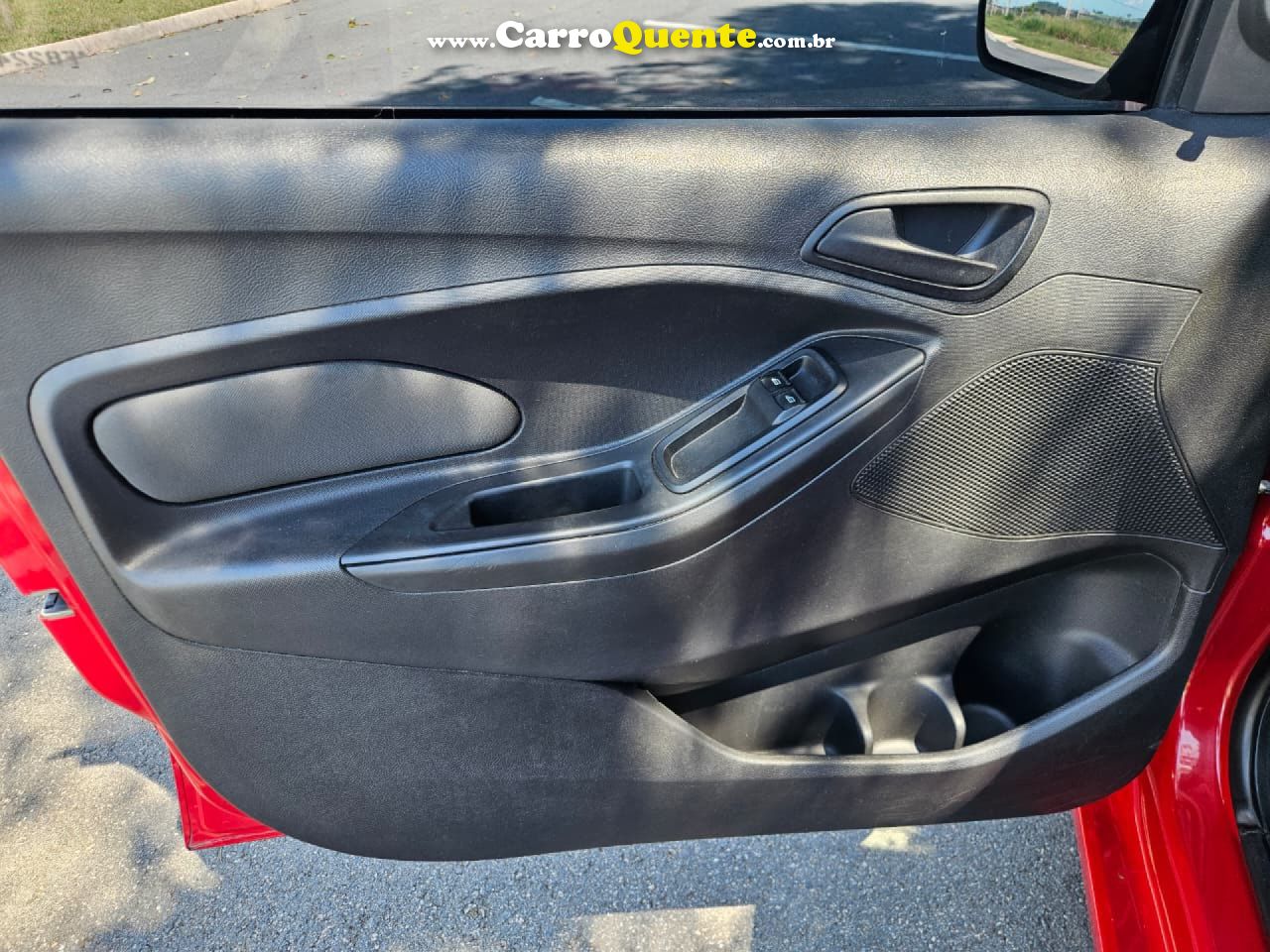 FORD   KA 1.0 SESE PLUS TIVCT FLEX 5P   VERMELHO 2015 1.0 FLEX - Loja