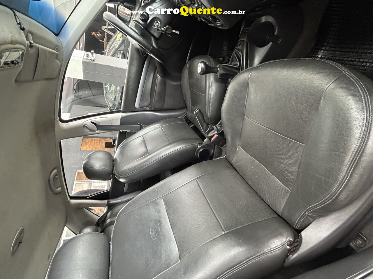 FORD   FOCUS SEDAN 1.61.6 FLEX 8V16V 4P MEC.   PRETO 2008 1.6 FLEX - Loja