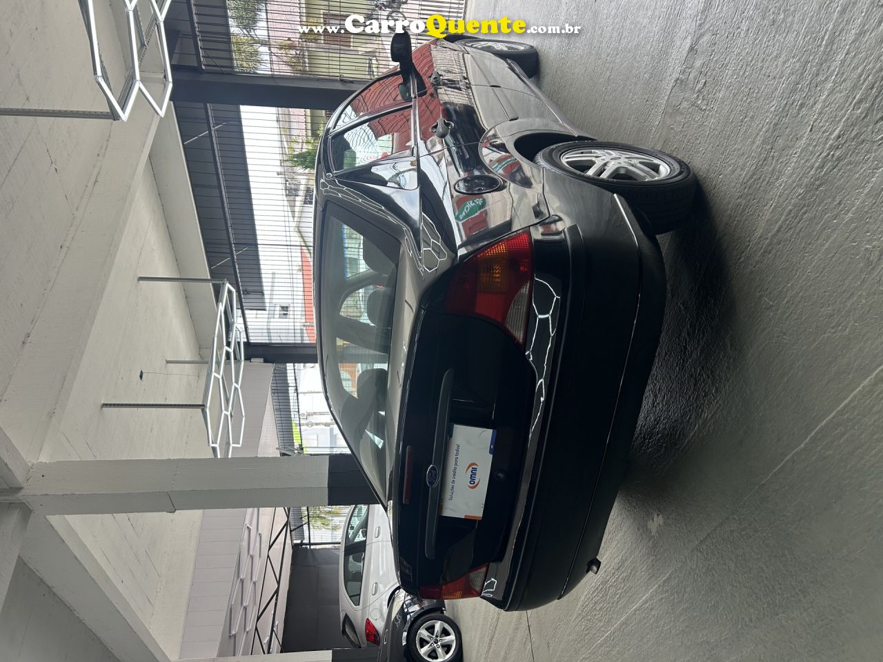 FORD   FOCUS SEDAN 1.61.6 FLEX 8V16V 4P MEC.   PRETO 2008 1.6 FLEX - Loja