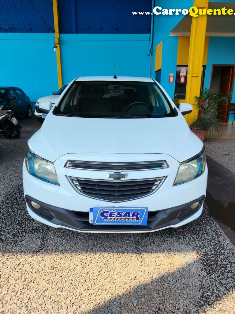 CHEVROLET   ONIX HATCH LTZ 1.4 8V FLEXPOWER 5P MEC.   BRANCO 2014 1.4 FLEX - Loja