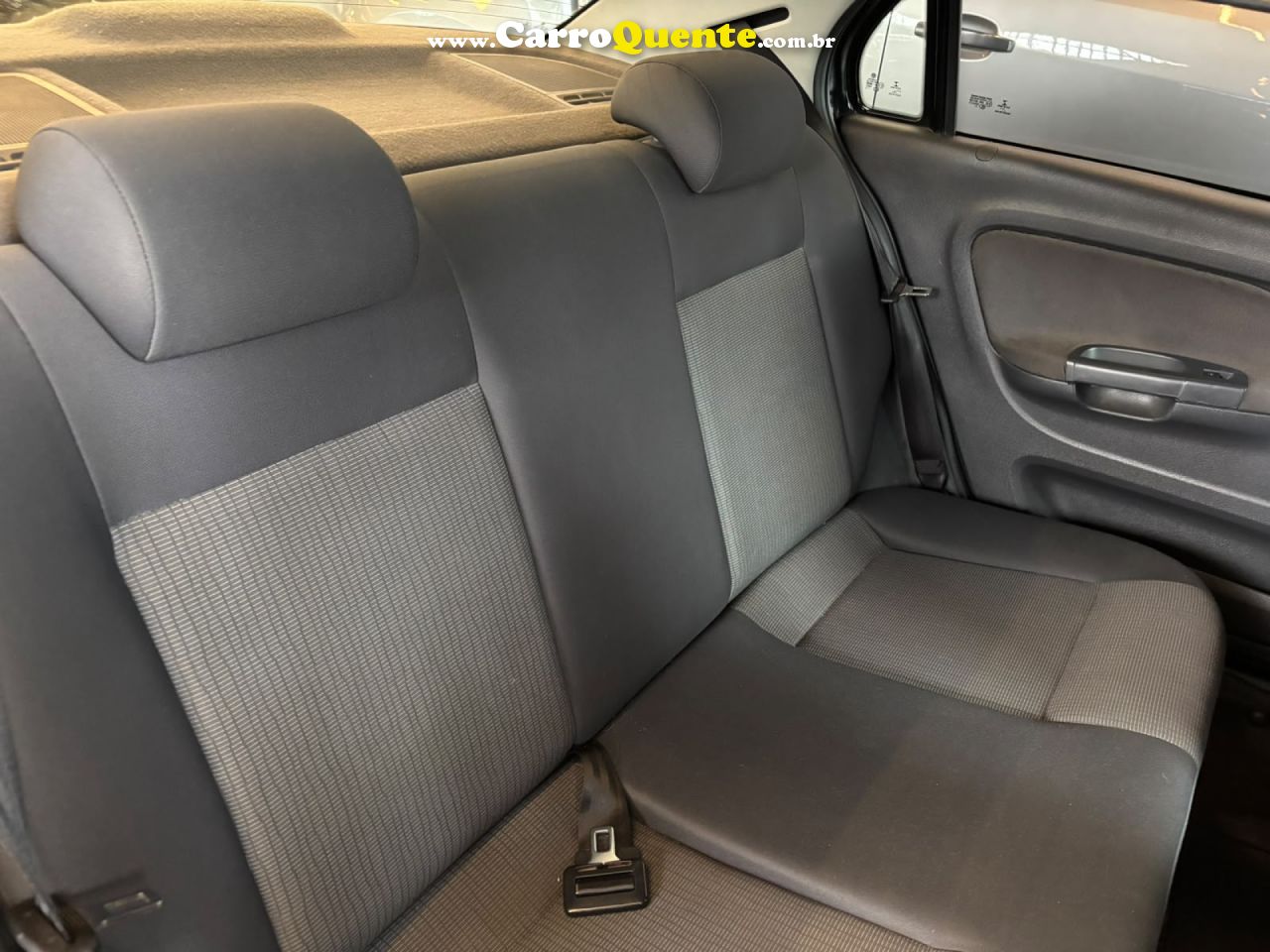 VOLKSWAGEN   VOYAGE TREND 1.6 MI TOTAL FLEX 8V 4P   PRETO 2014 1.6 FLEX - Loja