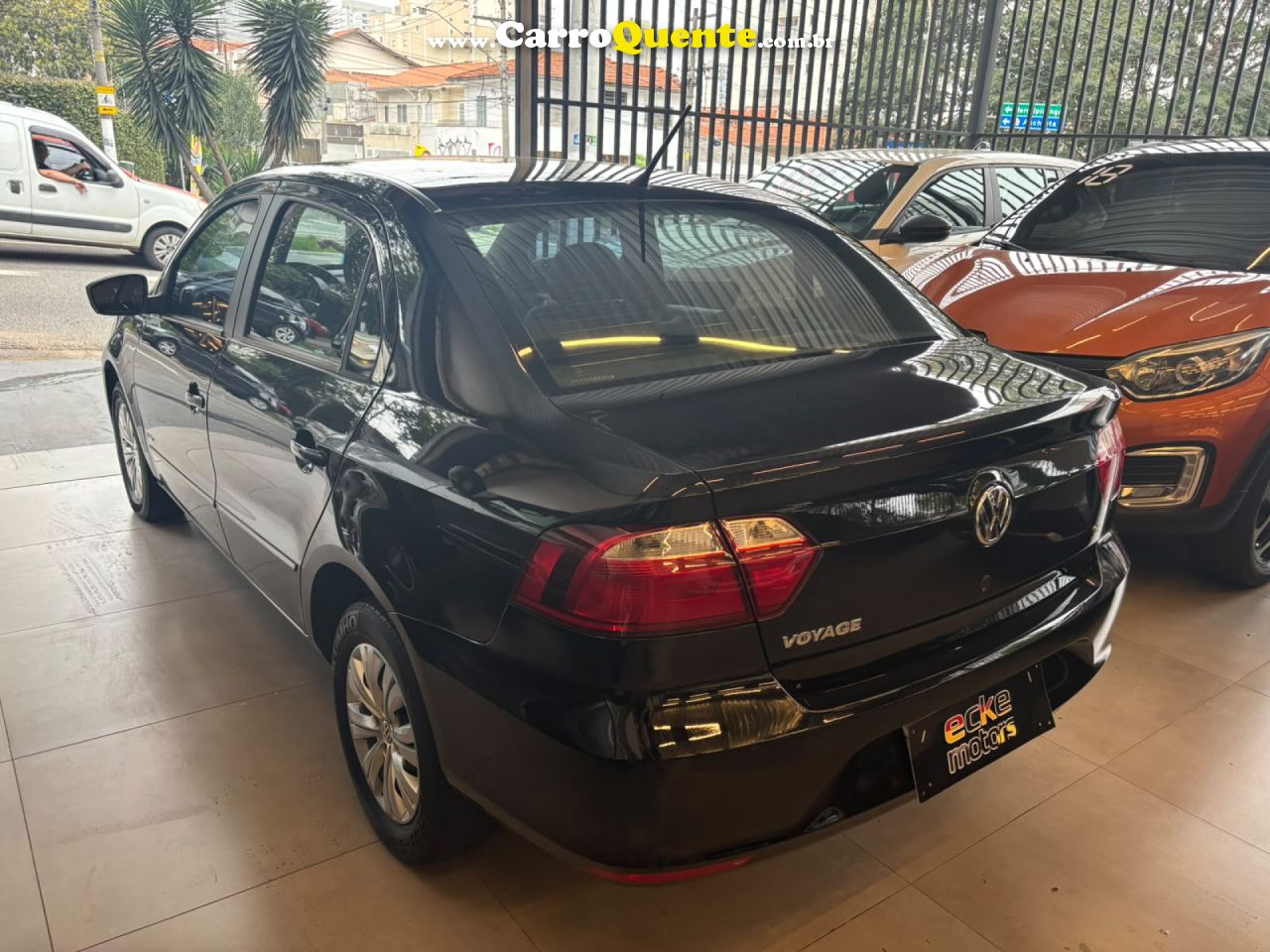 VOLKSWAGEN   VOYAGE TREND 1.6 MI TOTAL FLEX 8V 4P   PRETO 2014 1.6 FLEX - Loja