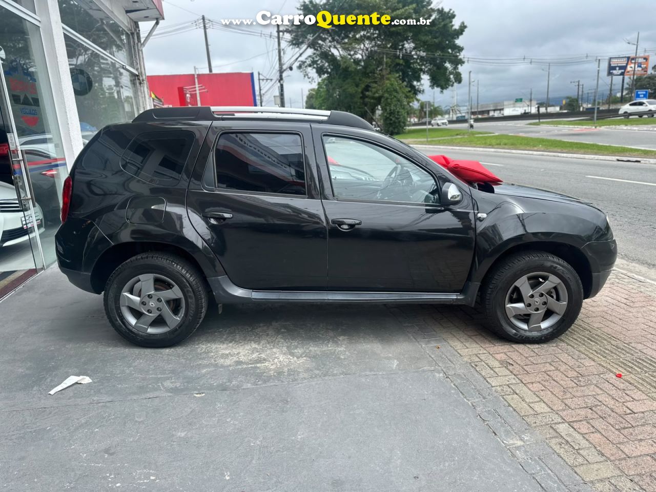 RENAULT   DUSTER DYNAMIQUE 4X4 2.0 HI-FLEX 16V MEC   PRETO 2013 2.0 FLEX - Loja