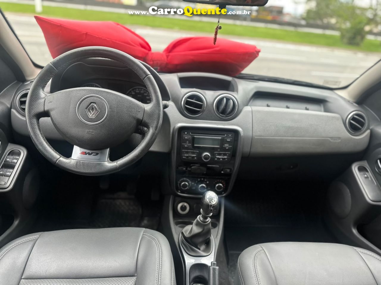 RENAULT   DUSTER DYNAMIQUE 4X4 2.0 HI-FLEX 16V MEC   PRETO 2013 2.0 FLEX - Loja