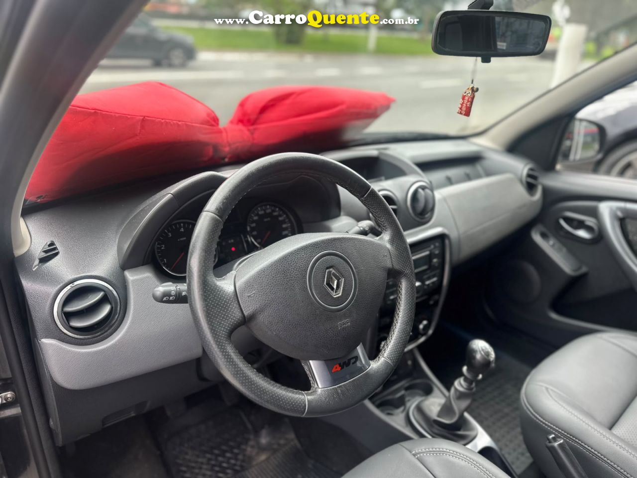 RENAULT   DUSTER DYNAMIQUE 4X4 2.0 HI-FLEX 16V MEC   PRETO 2013 2.0 FLEX - Loja