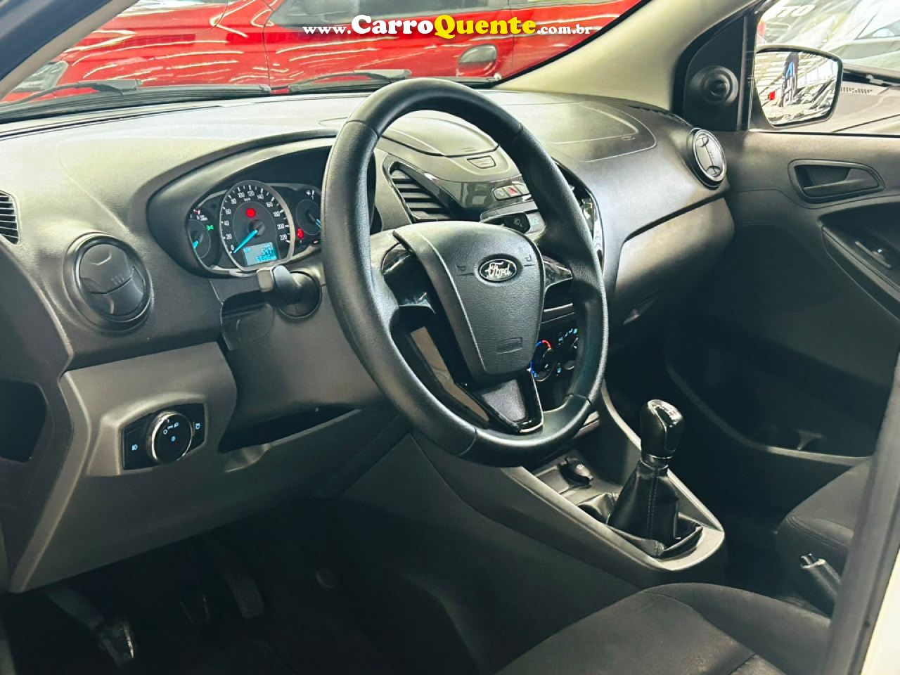 FORD   KA 1.5 SESE PLUS 16V FLEX 5P   PRATA 2018 1.5 FLEX - Loja