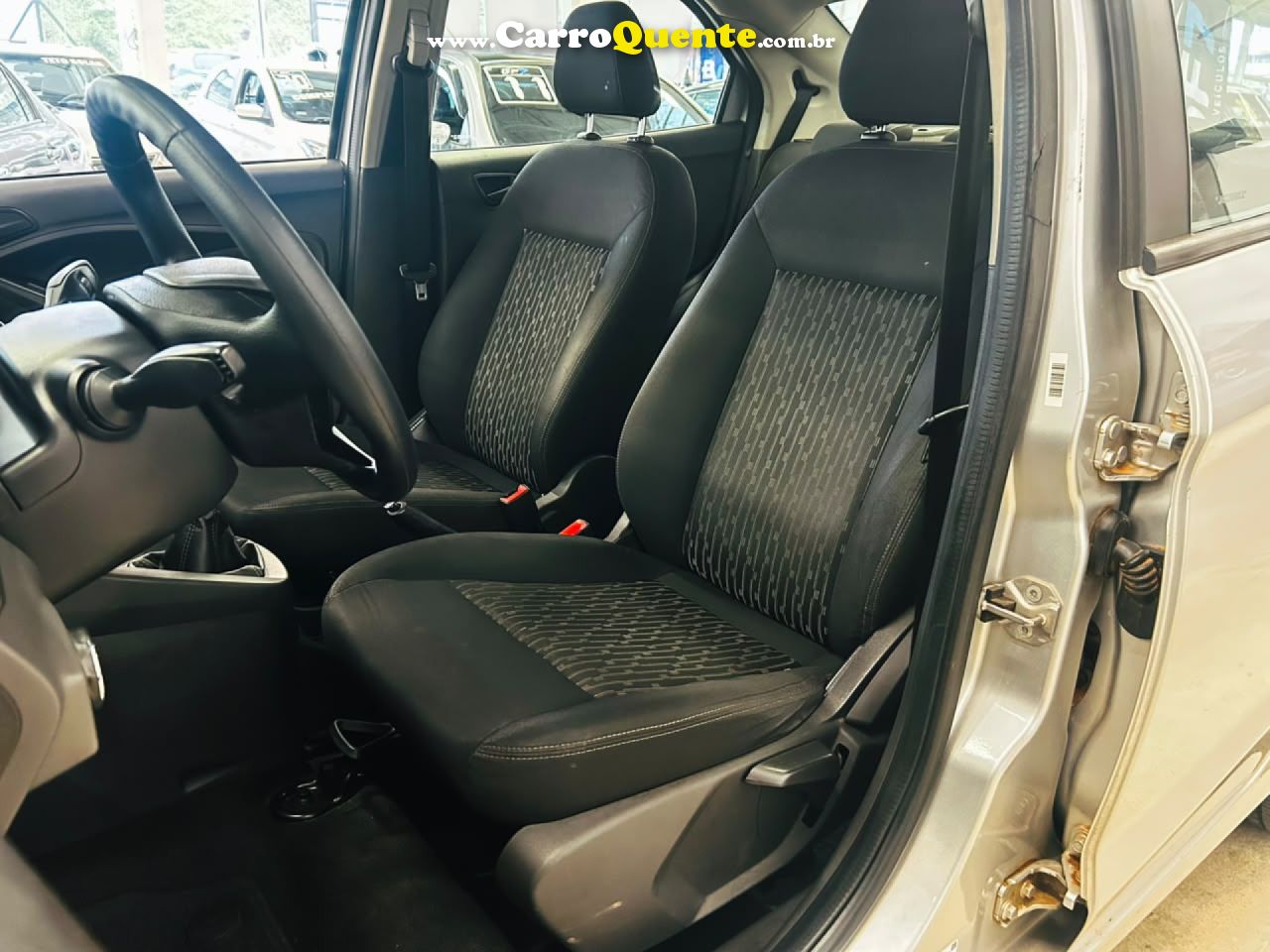 FORD   KA 1.5 SESE PLUS 16V FLEX 5P   PRATA 2018 1.5 FLEX - Loja
