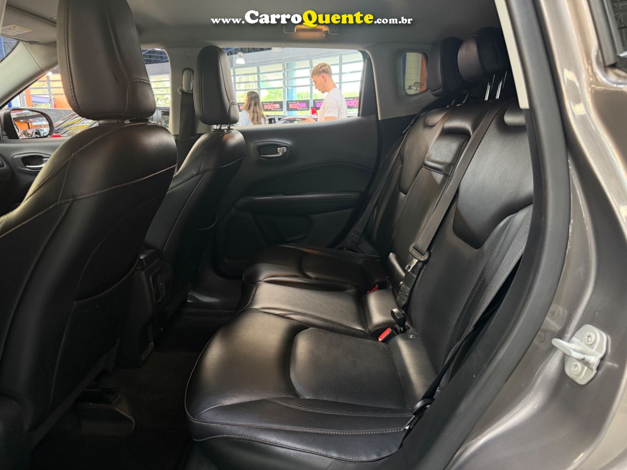 JEEP COMPASS 2.0 16V LONGITUDE 2018 - Loja