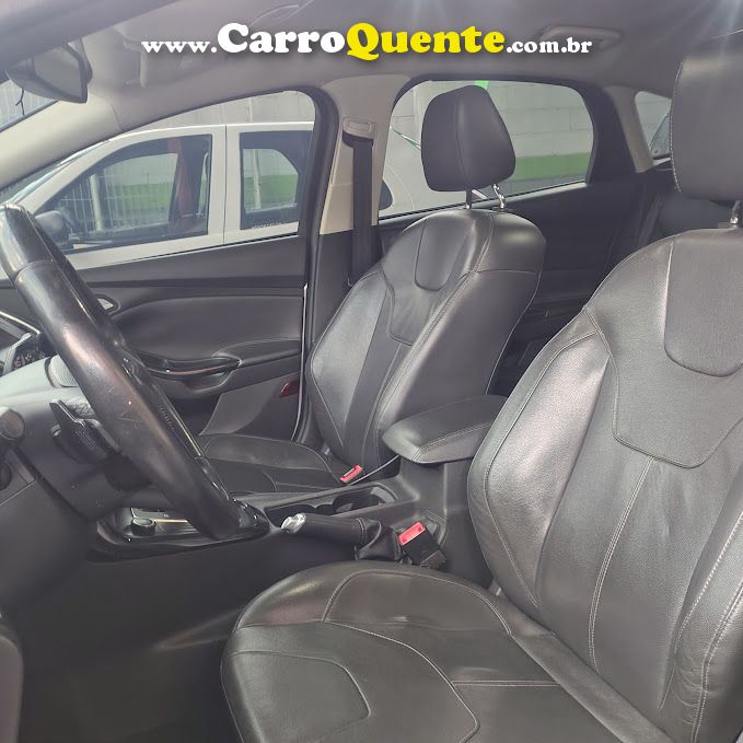 FORD FOCUS 2.0 TITANIUM PLUS SEDAN 16V 2016 - Loja