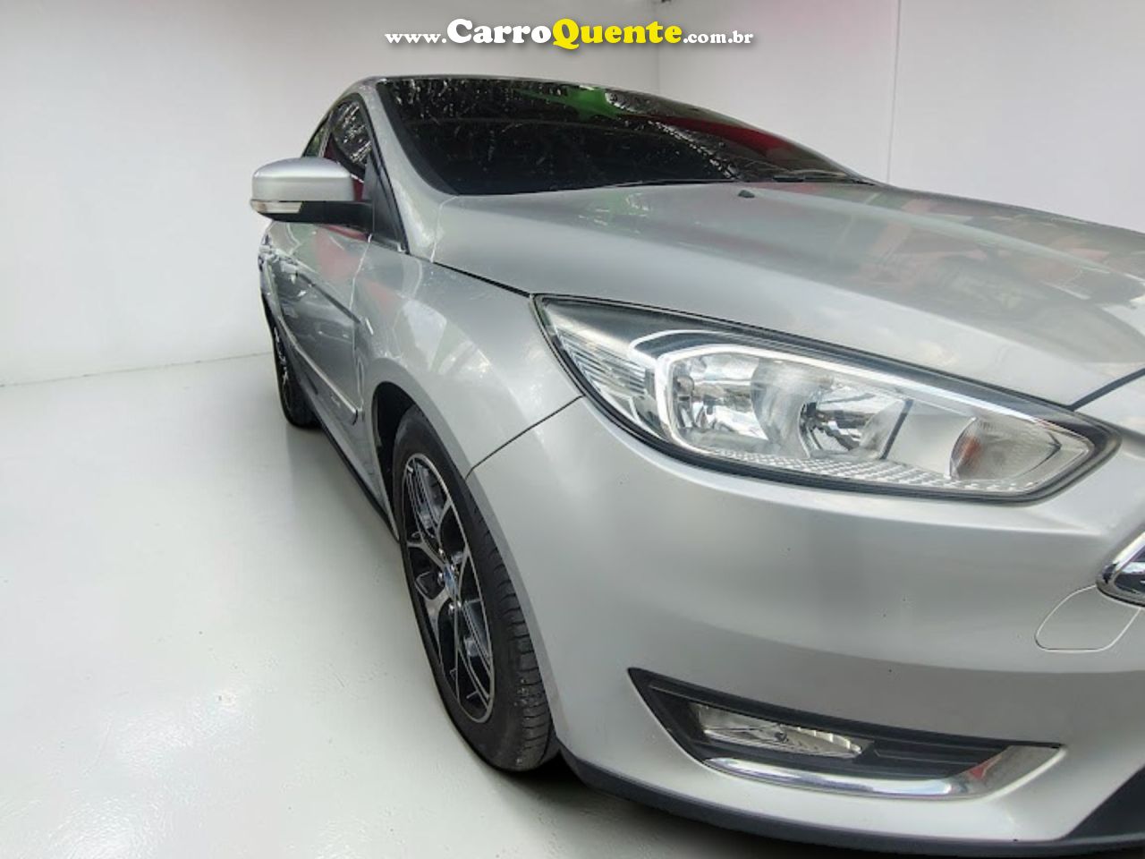 FORD FOCUS 2.0 TITANIUM PLUS SEDAN 16V 2016 - Loja