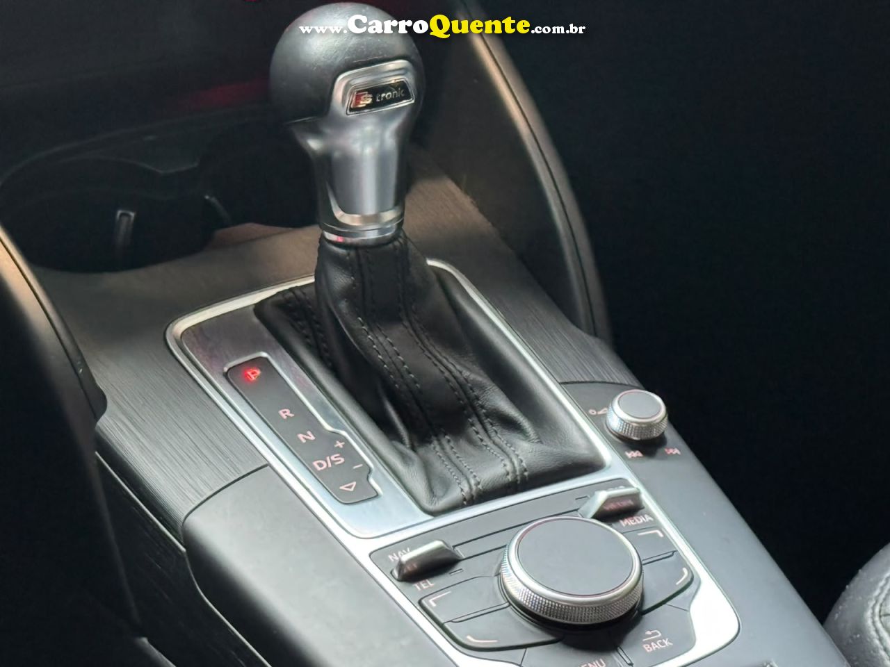 AUDI A3 1.4 TFSI SEDAN ATTRACTION 16V 2016 - Loja