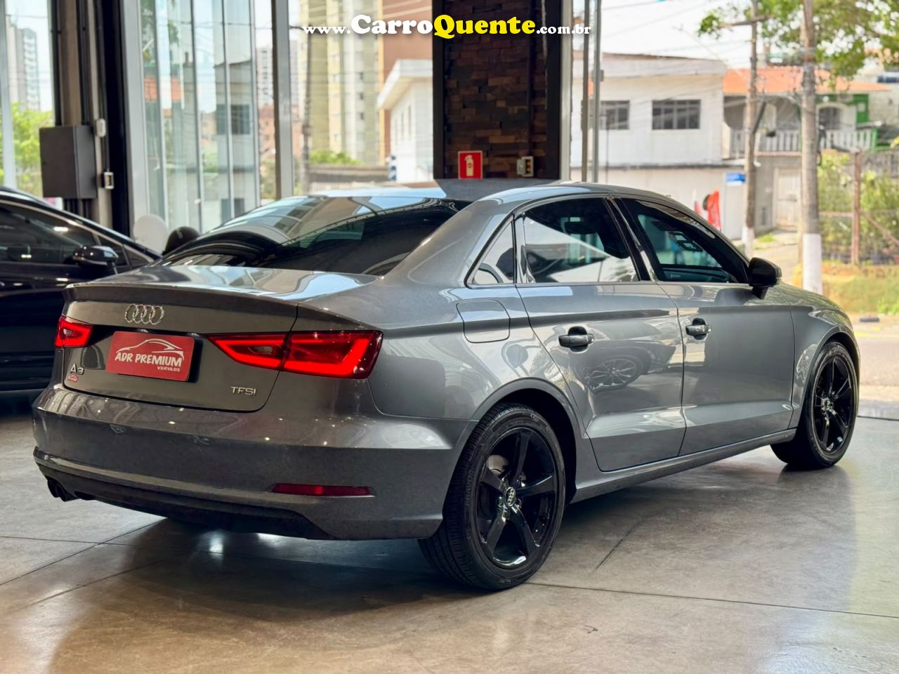AUDI A3 1.4 TFSI SEDAN ATTRACTION 16V 2016 - Loja