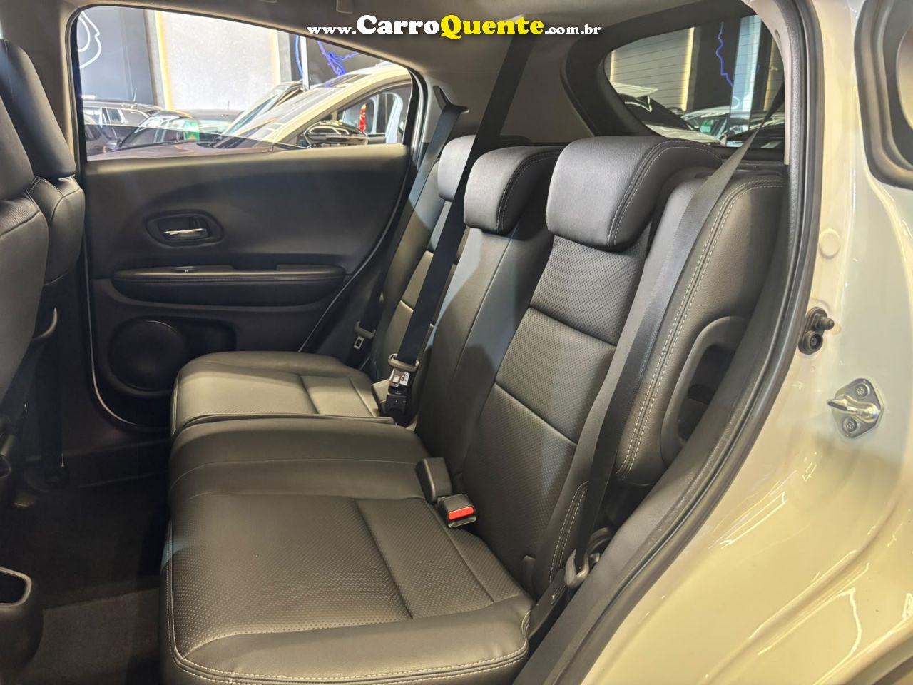 HONDA HR-V 1.8 16V EX 2021 - Loja