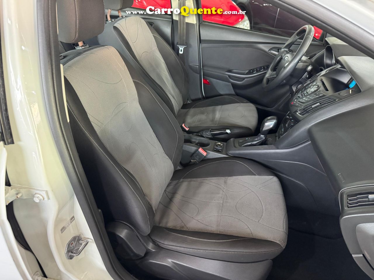 FORD FOCUS 2.0 S SEDAN 16V AUTO 2014 - Loja