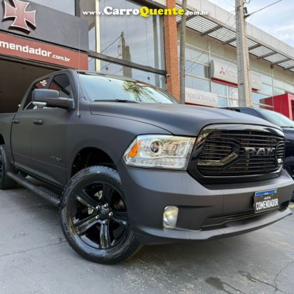 RAM   CLASSIC LARAMIE NIGHT ED. 5.7 4X4 AUT.   PRETO 2023 5.7 GASOLINA