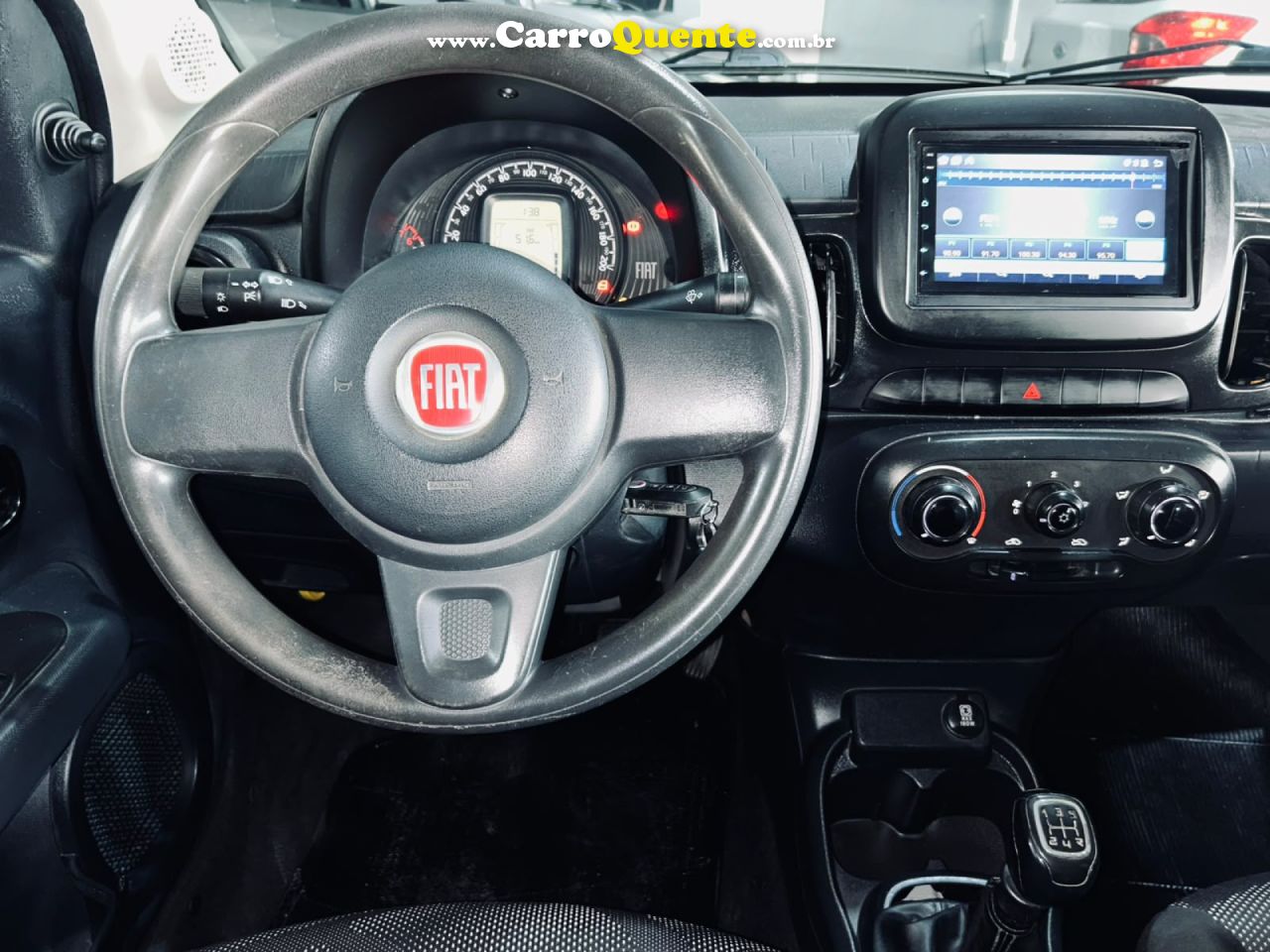 FIAT   MOBI LIKE 1.0 FIRE FLEX 5P.   PRATA 2019 1.0 FLEX - Loja