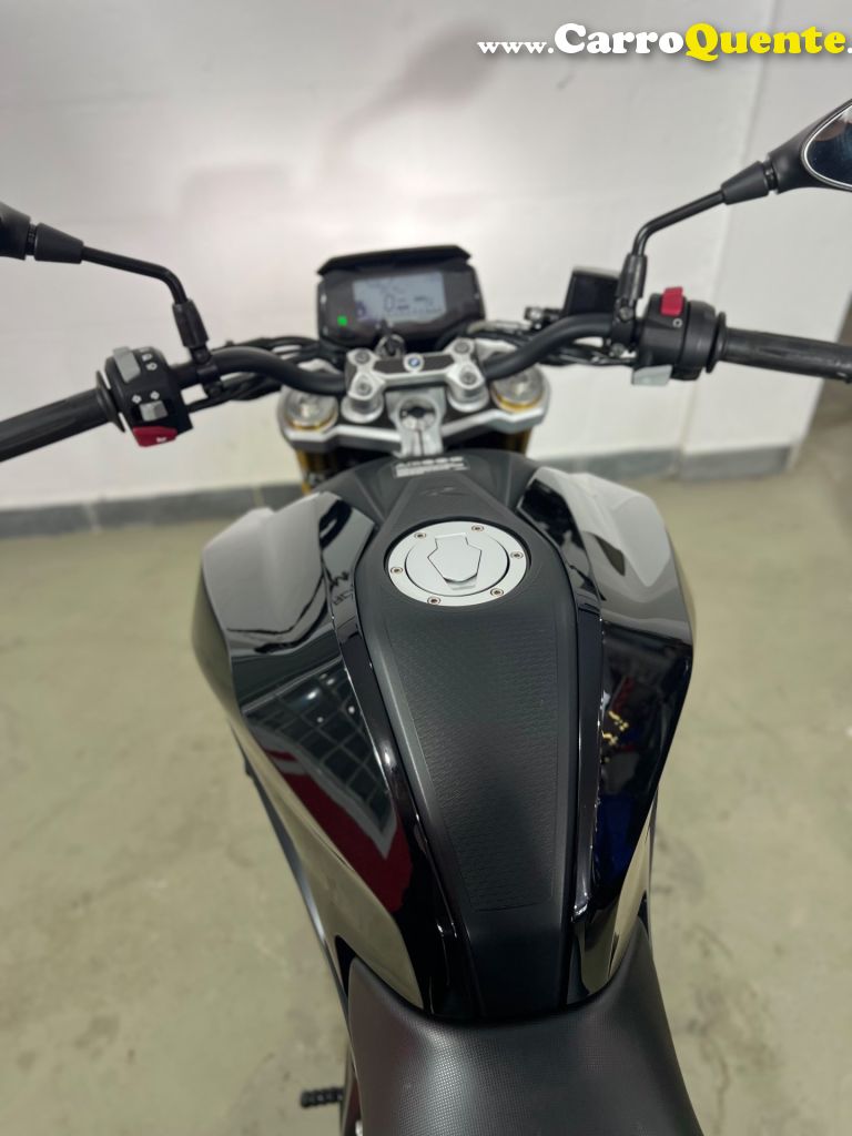 BMW   G310R   PRETO 2022 310 GASOLINA - Loja