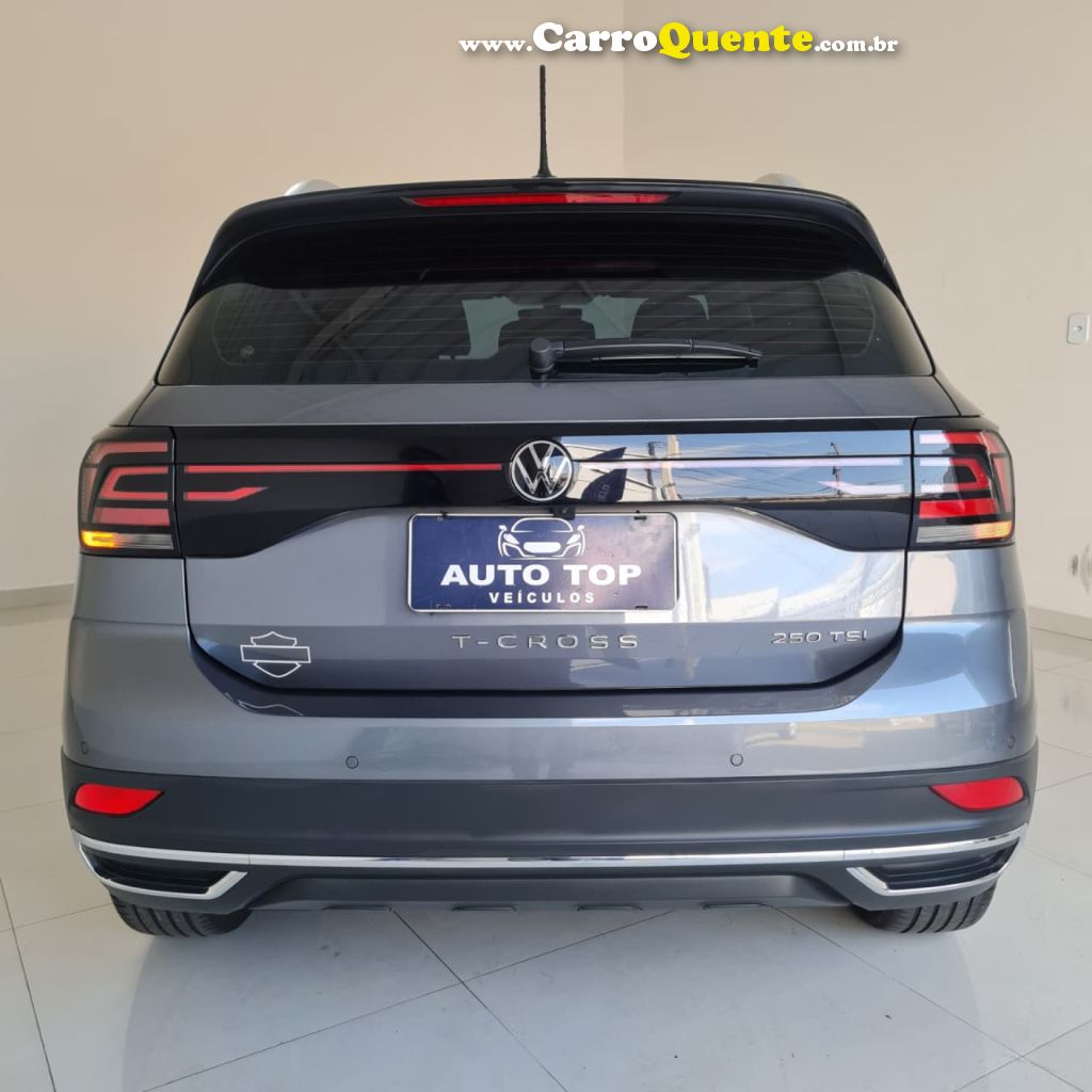 VOLKSWAGEN   T-CROSS HIG. 250 TSI 1.4 FLEX 16V 5P AUT   CINZA 2023 1.4 FLEX - Loja