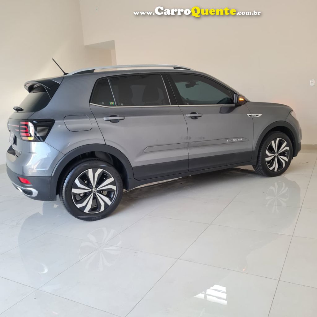 VOLKSWAGEN   T-CROSS HIG. 250 TSI 1.4 FLEX 16V 5P AUT   CINZA 2023 1.4 FLEX - Loja