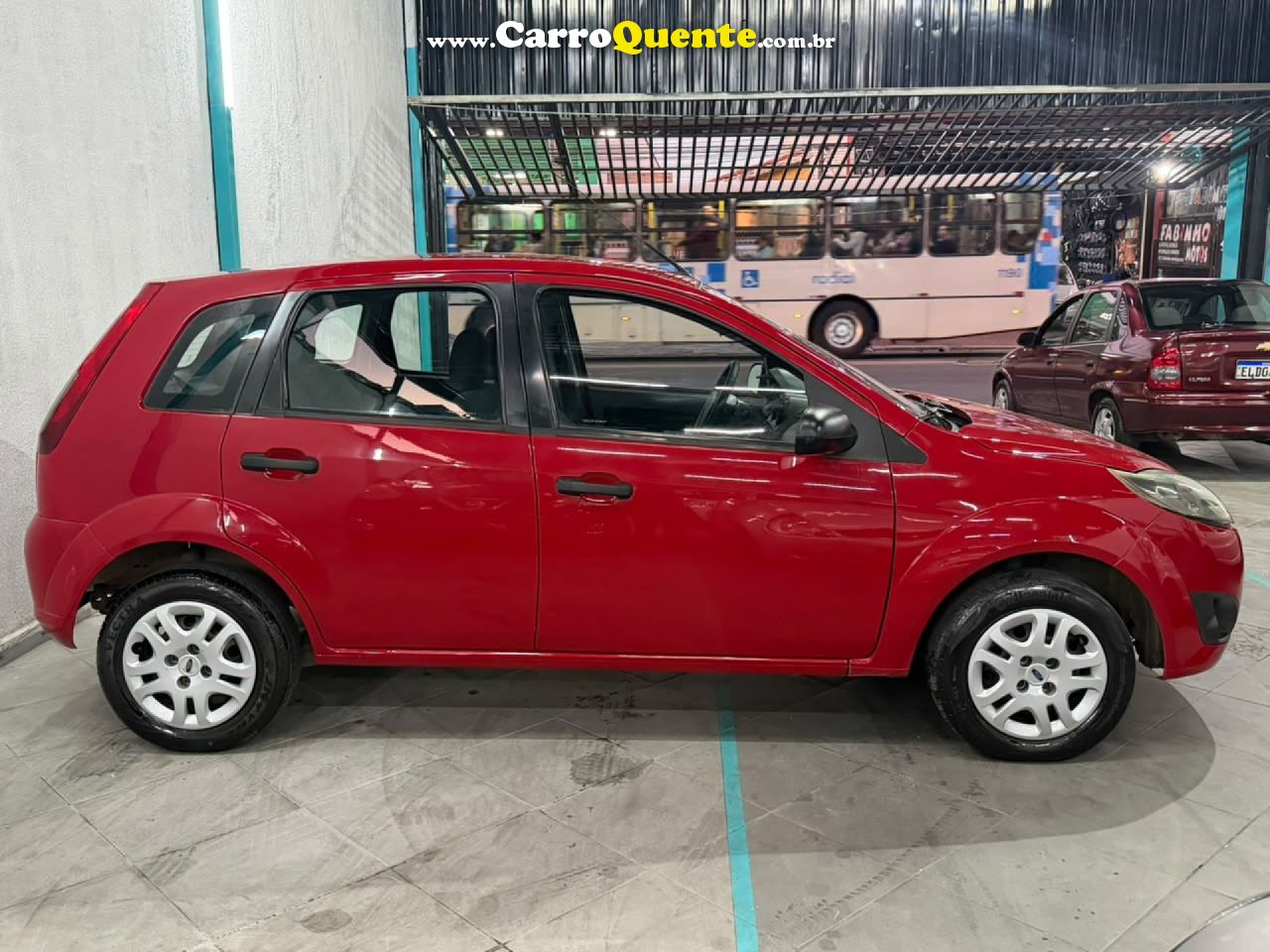 FORD   FIESTA 1.0 8V FLEXCLASS 1.0 8V FLEX 5P   VERMELHO 2013 1.0 FLEX - Loja