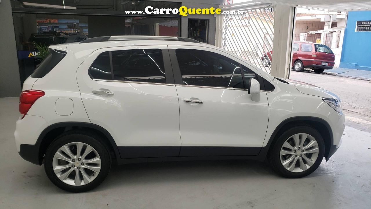 CHEVROLET   TRACKER LTZ 1.4 TURBO 16V FLEX 4X2 AUT.   BRANCO 2017 1.4 FLEX - Loja