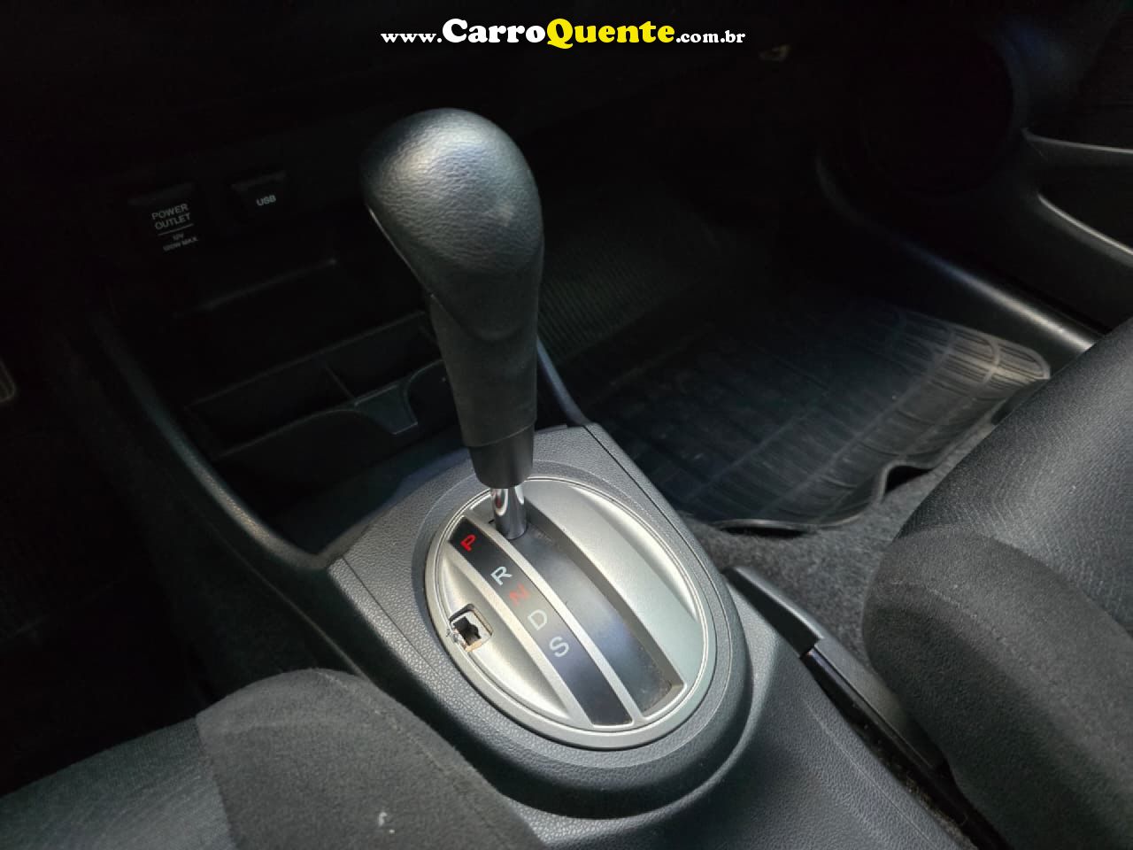 HONDA   FIT EXSEX 1.5 FLEXFLEXONE 16V 5P AUT.   PRATA 2013 1.5 GASOLINA - Loja