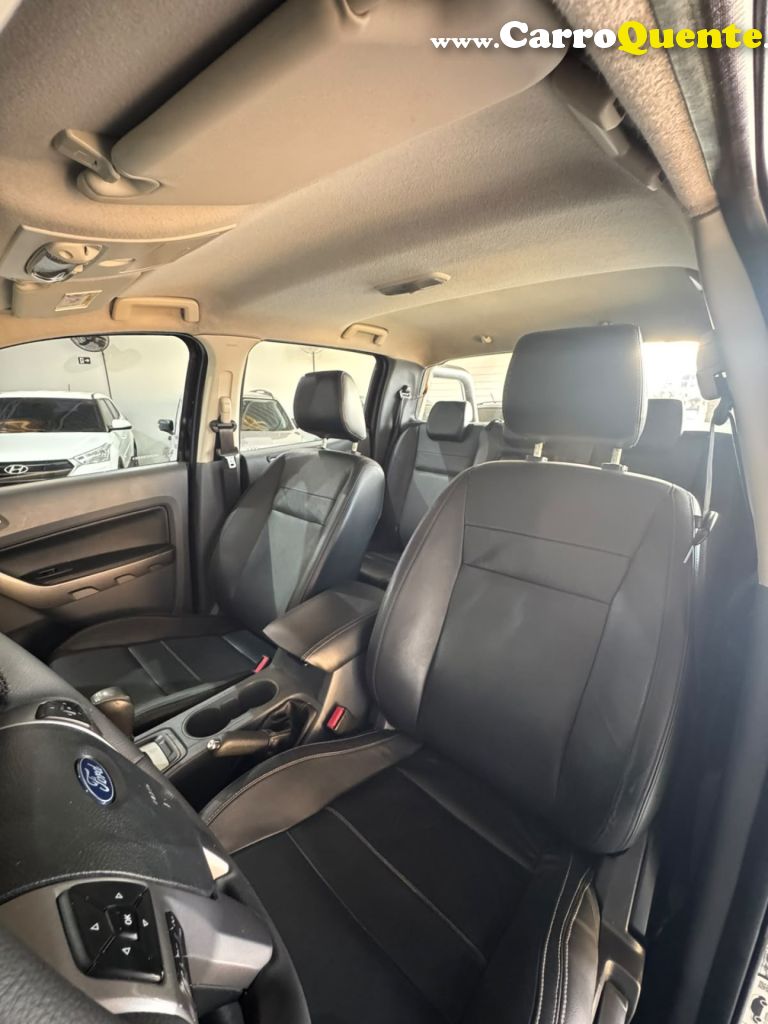 FORD   RANGER XLT 3.2 20V 4X4 CD DIESEL AUT.   PRETO 2017 3.2 DIESEL - Loja