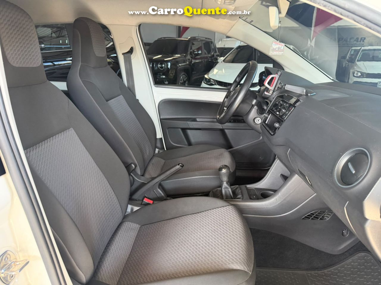 VOLKSWAGEN   UP! MOVE 1.0 TSI TOTAL FLEX 12V 5P   BRANCO 2019 1.0 FLEX - Loja