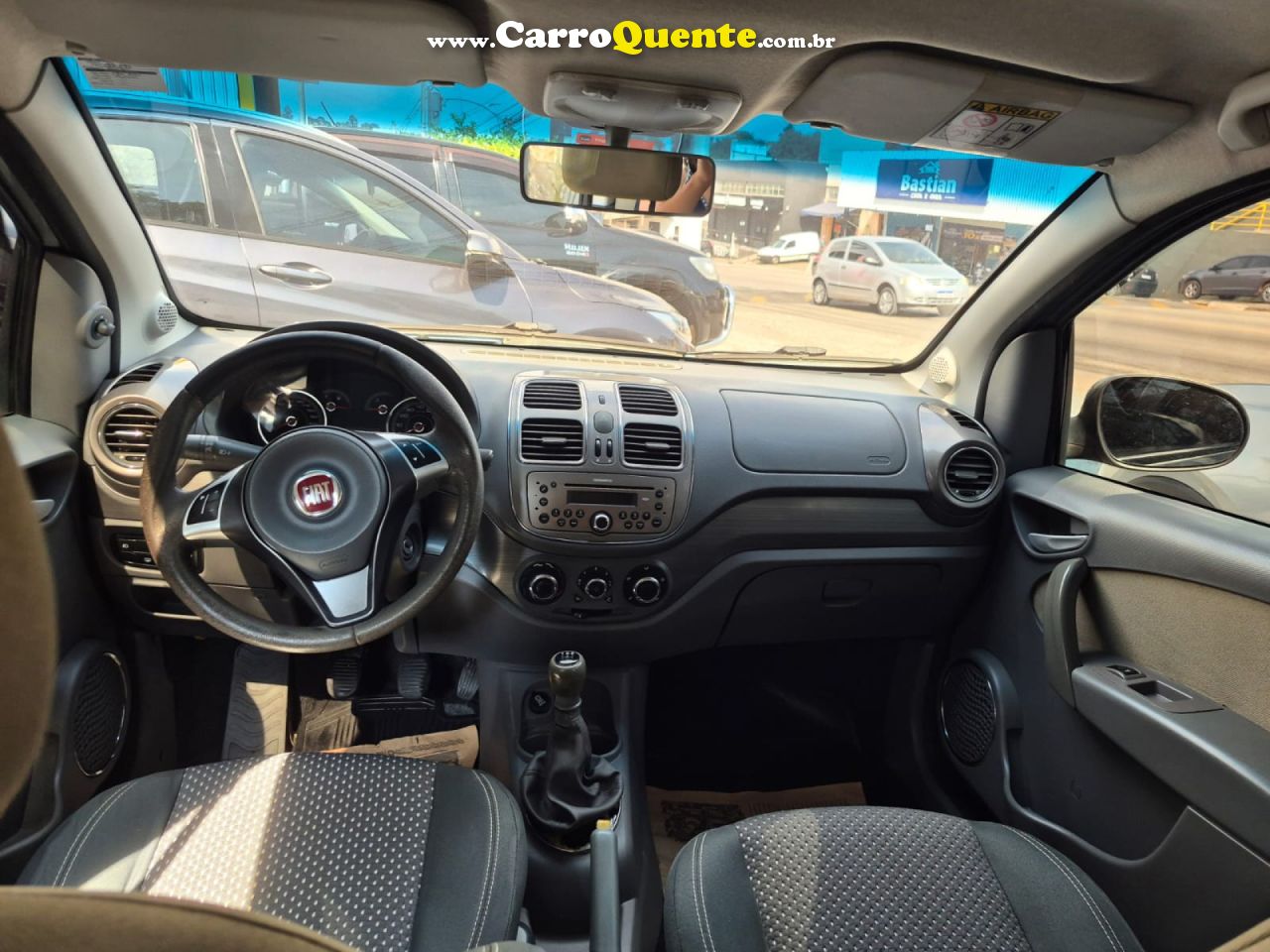 FIAT   GRAND SIENA ESSENCE 1.6 FLEX 16V   CINZA 2016 1.6 FLEX - Loja