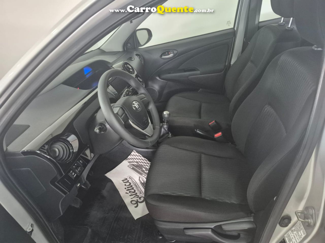 TOYOTA   ETIOS X 1.3 FLEX 16V 5P MEC.   PRATA 2020 1.3 FLEX - Loja