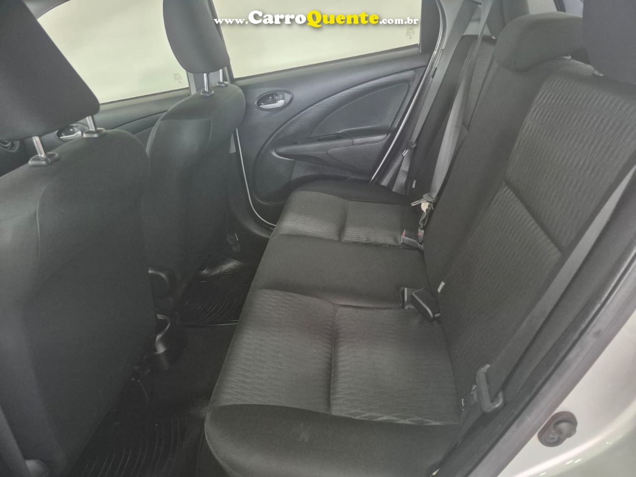 TOYOTA   ETIOS X 1.3 FLEX 16V 5P MEC.   PRATA 2020 1.3 FLEX - Loja