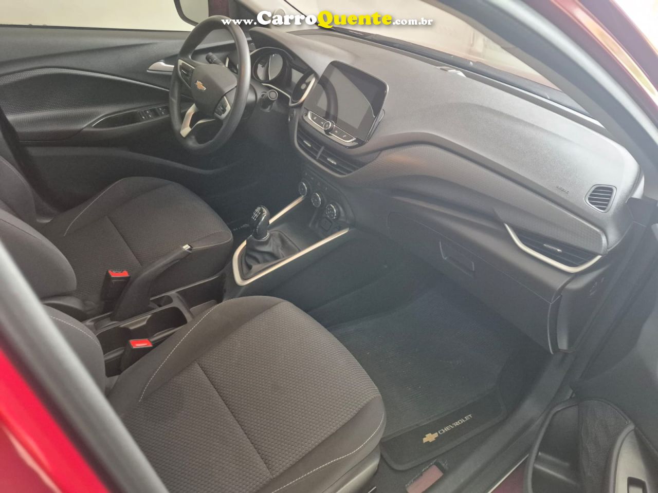 CHEVROLET   ONIX HATCH LT 1.0 8V FLEXPOWER 5P MEC.   VERMELHO 2025 1.0 FLEX - Loja