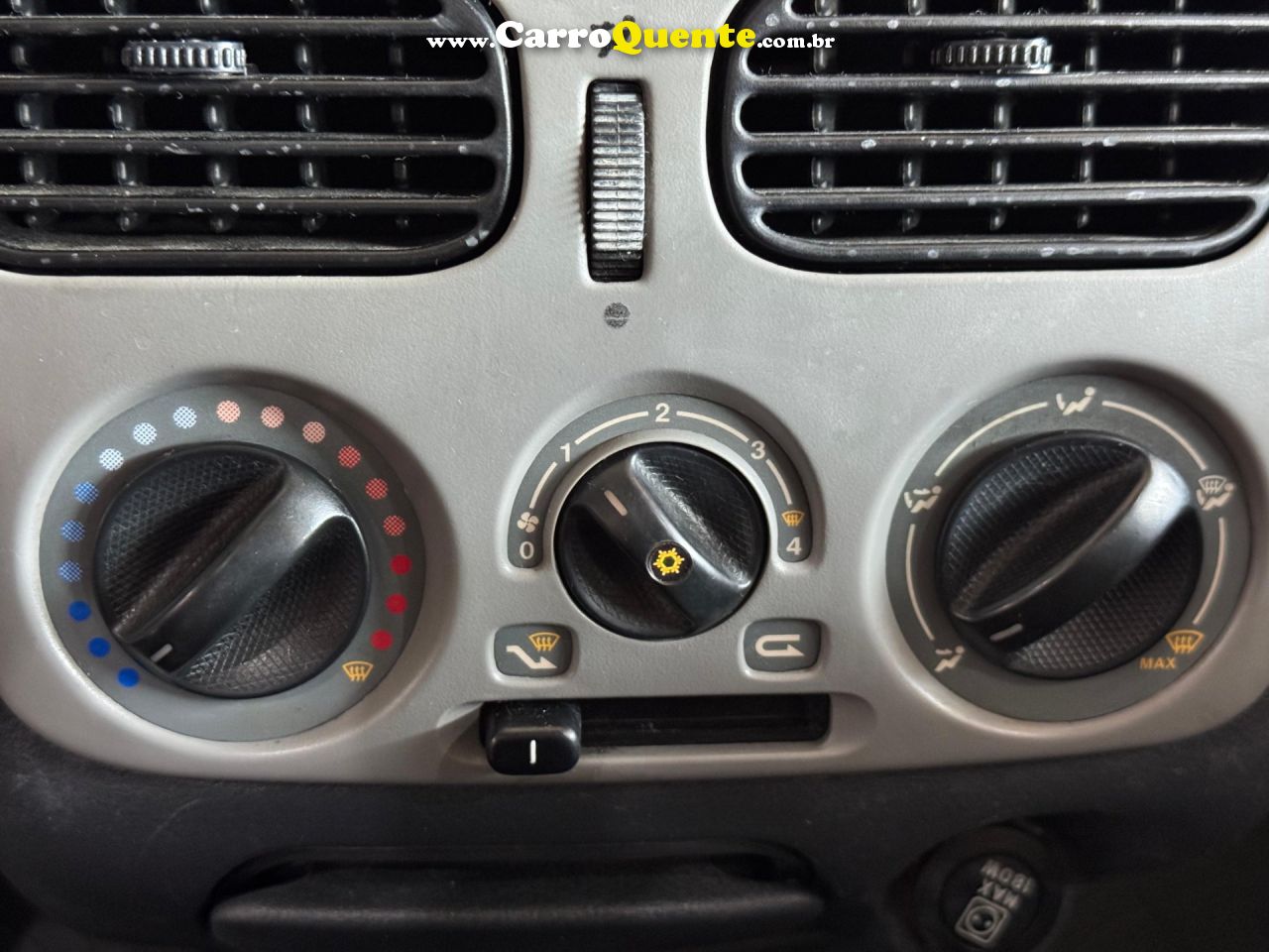 FIAT PALIO 1.0 MPI FIRE CELEBRATION 8V 2007 - Loja