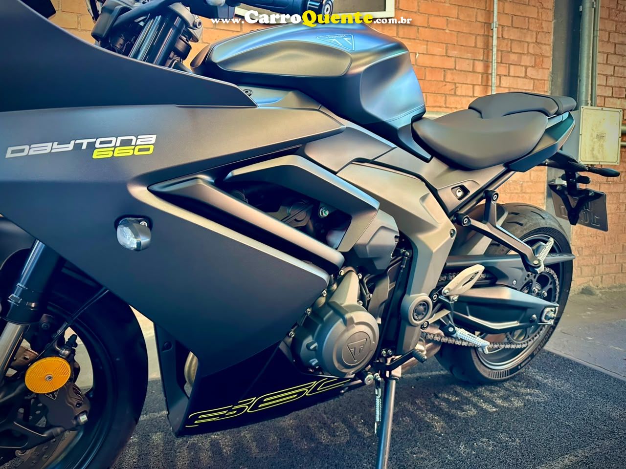 TRIUMPH DAYTONA 660 2025 - Loja
