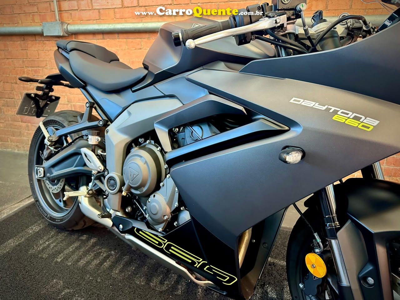 TRIUMPH DAYTONA 660 2025 - Loja