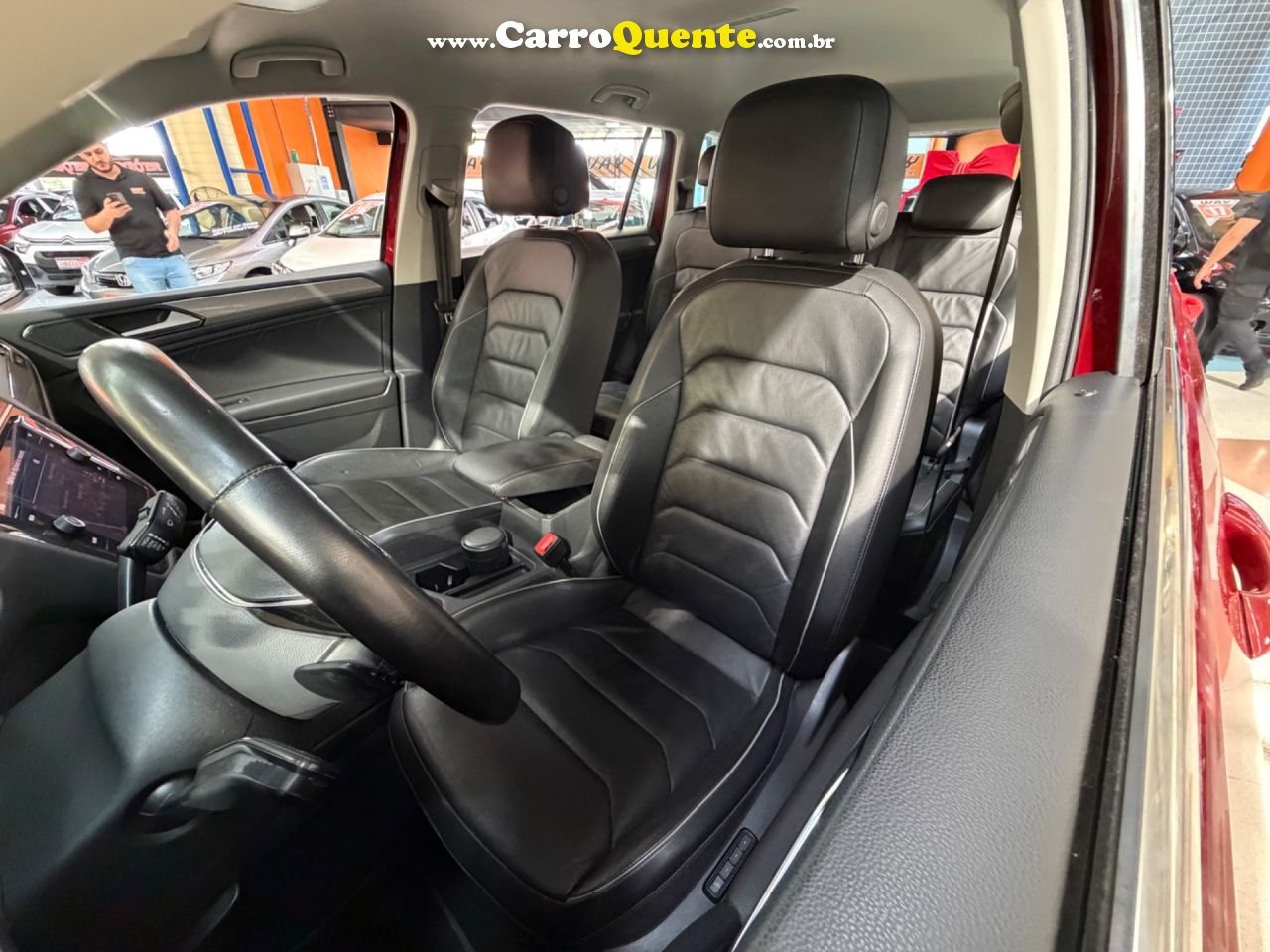 VOLKSWAGEN TIGUAN 1.4 250 TSI TOTAL ALLSPACE COMFORTLINE 2018 - Loja