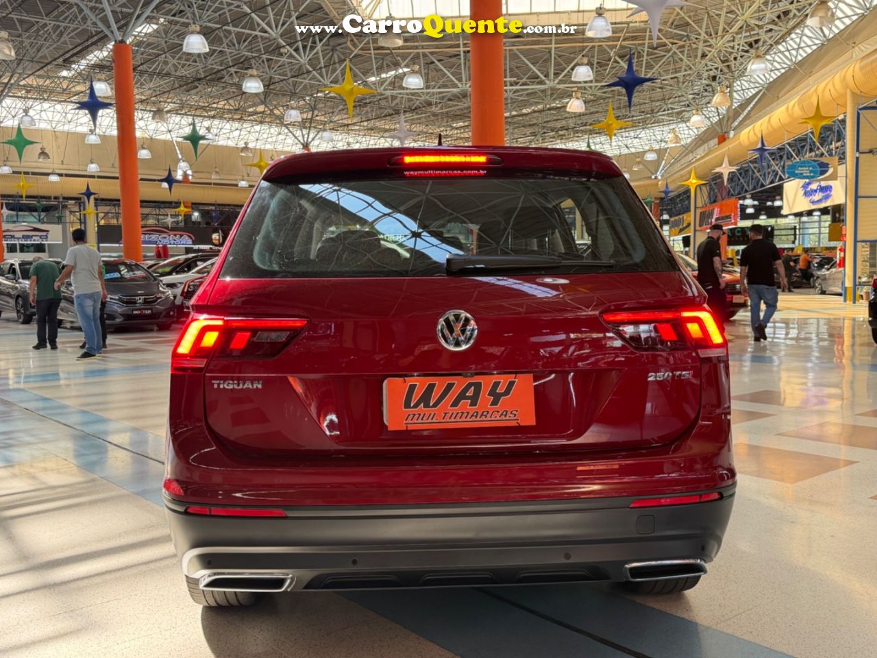 VOLKSWAGEN TIGUAN 1.4 250 TSI TOTAL ALLSPACE COMFORTLINE 2018 - Loja
