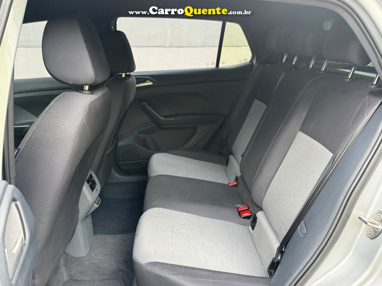 VOLKSWAGEN T-CROSS 1.0 200 TSI TOTAL COMFORTLINE 2021 - Loja