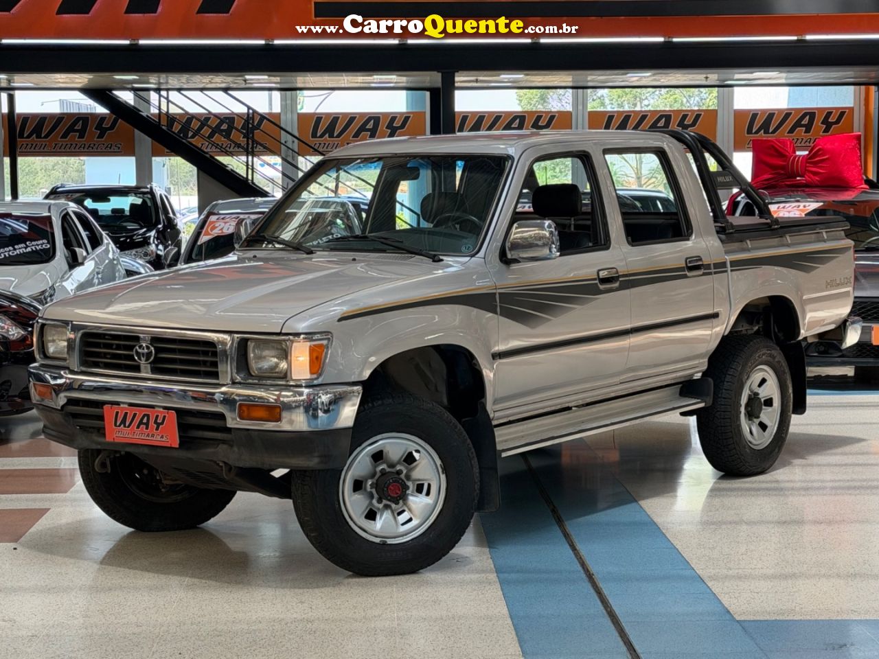TOYOTA HILUX 2.8 DLX 4X4 CD 8V 2000 - Loja