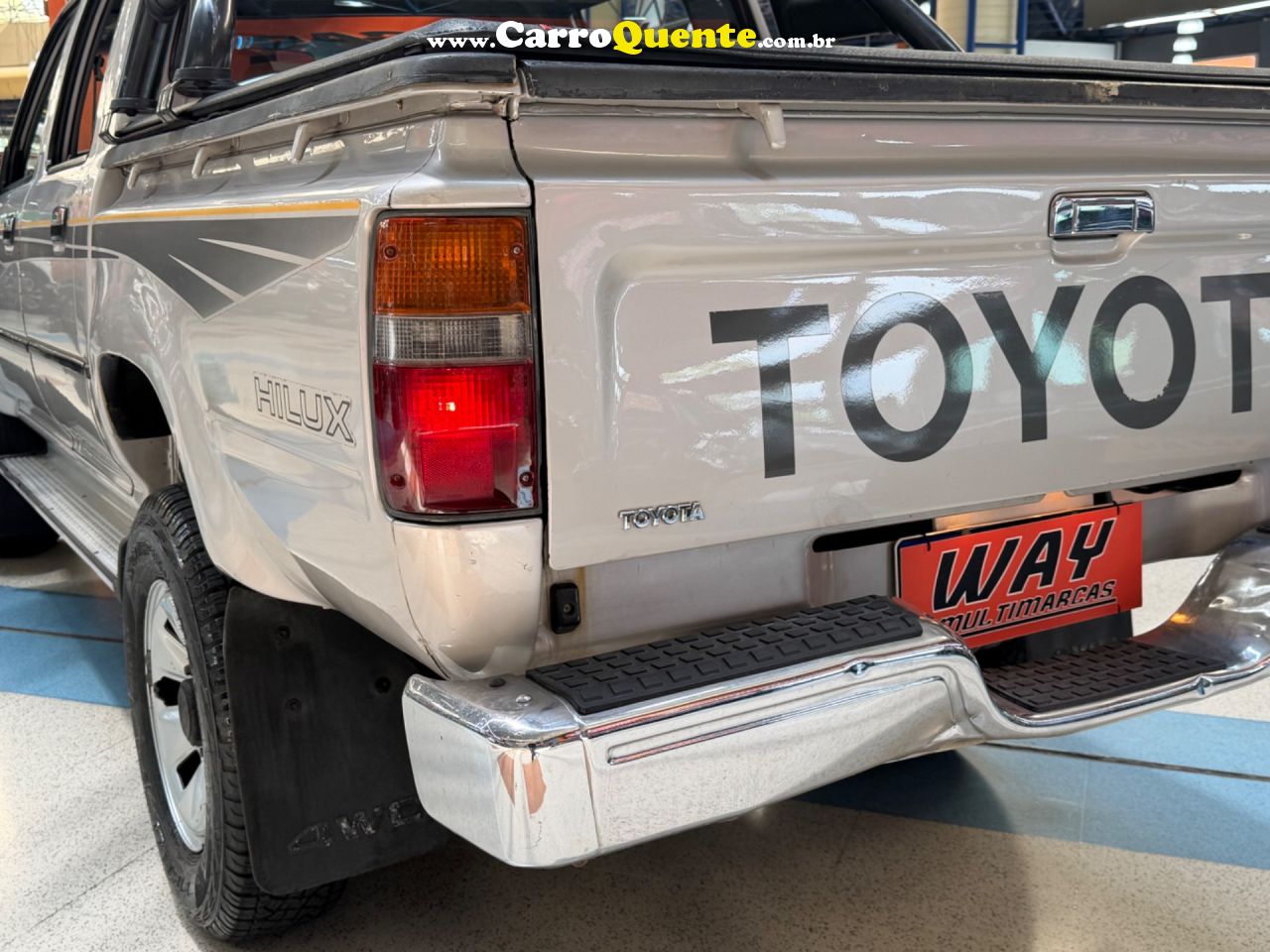 TOYOTA HILUX 2.8 DLX 4X4 CD 8V 2000 - Loja